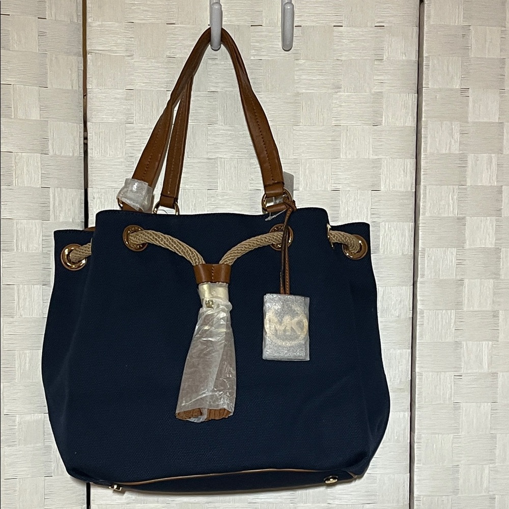 New Michael Kors Navy and Brown Tote Marina Shoulder Handbag Tote - Picture 2 of 12